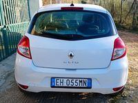 Usata Renault Clio II 54 CV (39 kW) 2011 Bianco Utilitaria