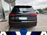 Usata Audi Q7 S-Line 231 CV (169 kW) 2025 Nero mythos metallizzato SUV