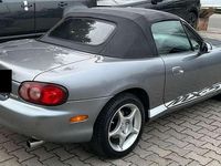 Usata Mazda MX5 110 CV (80 kW) 2002 Grigio Cabrio