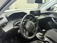 Usata Peugeot 2008 Allure 101 CV (74 kW) 2021 Bianco SUV