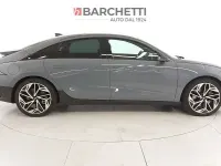 Usata Hyundai Ioniq 239 kW (325 CV) 2024 Nocturne gray metallic Utilitaria