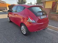 Usata Lancia Ypsilon 95 CV (69 kW) 2017 Rosso Utilitaria
