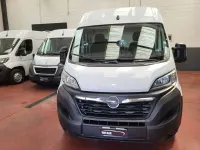 Usata Opel Movano 140 CV (102 kW) 2023 Bianco Furgone