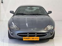 Usata Jaguar XK8 284 CV (208 kW) 1996 Grigio Coupé