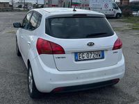 Usata Kia Venga Active 90 CV (66 kW) 2011 Bianco Utilitaria