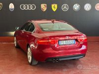 Usata Jaguar XE Portfolio 180 CV (132 kW) 2016 Rosso Berlina