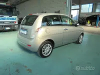 Usata Lancia Ypsilon 60 CV (44 kW) 2010 Giallo Utilitaria