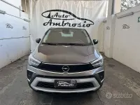 Usata Opel Crossland Elegance 131 CV (96 kW) 2023 Grigio SUV