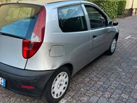 Usata Fiat Punto 80 CV (58 kW) 2006 Grigio Utilitaria