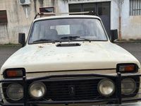 Usata Lada niva 2005 Bianco SUV