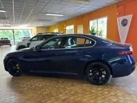 Usata Alfa Romeo Giulia Executive 190 CV (139 kW) 2019 Blu montecarlo Berlina