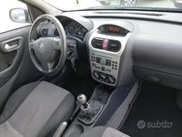 Usata Opel Corsa 69 CV (50 kW) 2005 Utilitaria