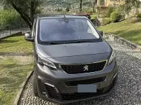 Begagnad Peugeot Traveller 116 HK (85 kW) 2017 Grå Minibuss