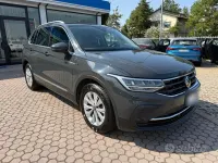 Usata VW Tiguan Life 122 CV (89 kW) 2022 Grigio SUV