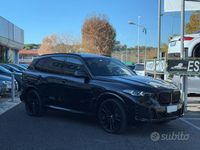 Usata BMW X5 M Sport 298 CV (219 kW) 2023 Nero metallizzato SUV