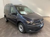 Usata VW Caddy 150 CV (110 kW) 2018 Blu/azzurro Monovolume