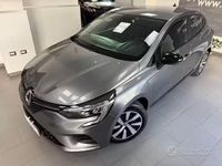 Usata Renault Clio V Equilibre 91 CV (66 kW) 2023 Grigio Berlina