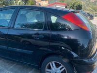 Usata Ford Focus 116 CV (85 kW) 2003 Nero Utilitaria
