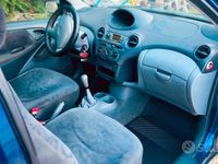 Usata Toyota Yaris 68 CV (50 kW) 2002 Blu Utilitaria