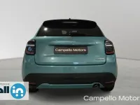 Usata Fiat 600 La Prima 101 CV (74 kW) 2025 Azzurro acqua metallizzato SUV