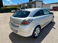 Usata Opel Astra GTC 110 CV (80 kW) 2007 Grigio Berlina