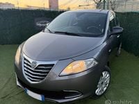 Usata Lancia Ypsilon 69 CV (50 kW) 2013 Grigio Utilitaria