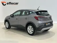 Usata Renault Captur 101 CV (74 kW) 2023 Grigio SUV