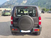Usata Suzuki Jimny 84 CV (61 kW) 2013 Nero SUV