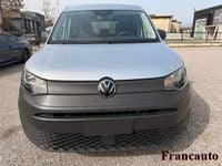 Usata VW Caddy Maxi Life 102 CV (75 kW) 2022 Argento Monovolume