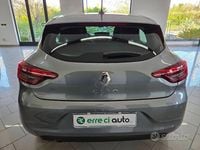 Usata Renault Clio V Equilibre 101 CV (74 kW) 2023 Grigio Berlina
