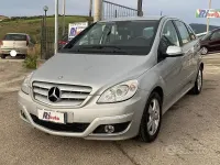 Usata Mercedes B180 109 CV (80 kW) 2010 Monovolume