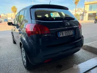 Usata Kia Venga 90 CV (66 kW) 2018 Grigio Utilitaria