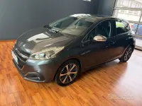 Usata Peugeot 208 Allure 75 CV (55 kW) 2017 Grigio Utilitaria