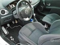 Usata Renault Clio R.S. R.S. 200 CV (147 kW) 2008 Bianco Utilitaria