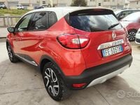 Usado Renault Captur Iconic 110 CV (80 kW) 2016 Rojo SUV