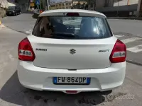 Usata Suzuki Swift 90 CV (66 kW) 2019 Bianco Utilitaria