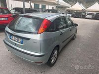 Usata Ford Focus 100 CV (73 kW) 2003 Verde Berlina