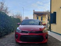 Usata Kia Rio 90 CV (66 kW) 2017 Rosso Berlina