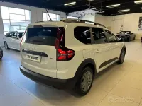 Käytetty Dacia Jogger Comfort 110 HP (80 kW) 2023 Valkoinen Tila-auto