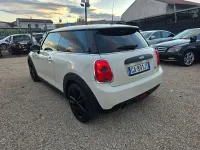 Begagnad Mini ONE 75 HK (55 kW) 2016 Beige Halvkombi