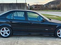 Usata BMW 318 Efficient Dynamics 140 CV (102 kW) 1994 Nero Berlina