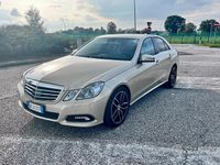 Usata Mercedes E350 Elegance 231 CV (169 kW) 2010 Giallo Berlina