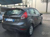 Usata Ford Fiesta Titanium 60 CV (44 kW) 2016 Grigio Berlina
