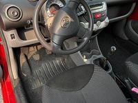 Usata Toyota Aygo 68 CV (50 kW) 2010 Rosso Utilitaria