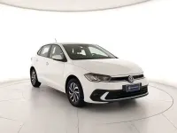 Usata VW Polo Life 95 CV (69 kW) 2023 Bianco Utilitaria