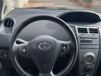 Usata Toyota Yaris Sol 90 CV (66 kW) 2009 Grigio Utilitaria