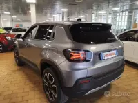 Usata Jeep Avenger Summit 101 CV (74 kW) 2025 Grigio granite / metallizzato SUV