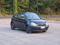 Usata Toyota Yaris Sol 65 CV (47 kW) 2004 Nero Berlina