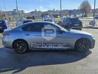 Begagnad Alfa Romeo Giulia 160 HK (117 kW) 2019 Grå Sedan