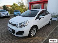 Usata Kia Rio Active 75 CV (55 kW) 2014 Bianco Berlina